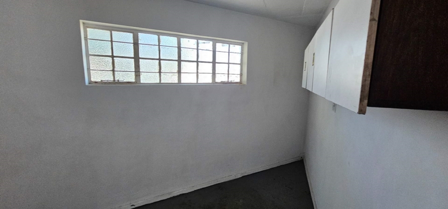 To Let commercial Property for Rent in Charleston Hill Western Cape